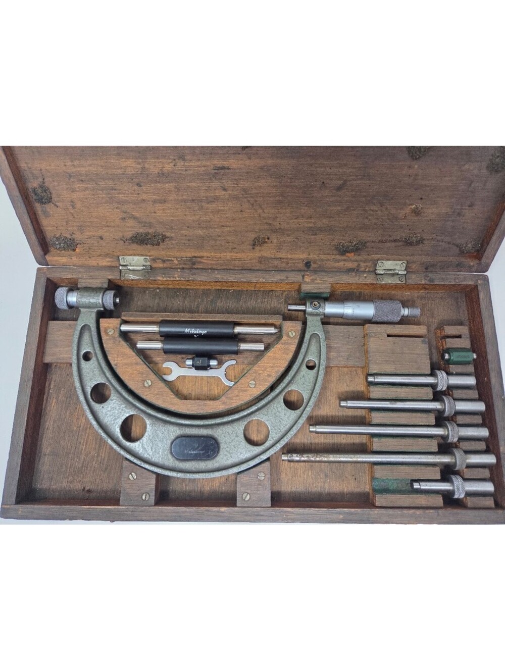 Mitutoyo 5 Inch Outside Micrometer Set With Interchangeable Anvils Wooden Case